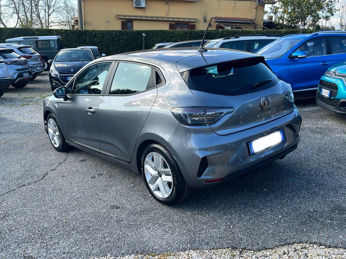 Renault Clio Full Hybrid E-Tech 145 CV 5 porte Evolution (3)