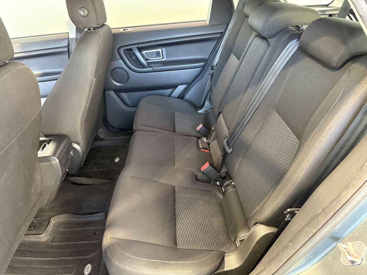 Land Rover Discovery Sport 2.0 TD4 150 CV Pure (12)