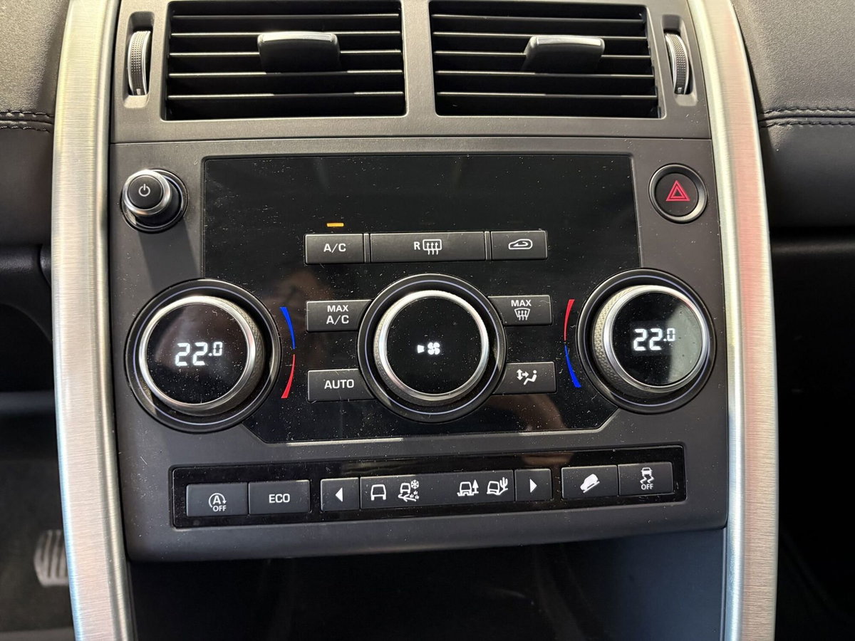 Land Rover Discovery Sport 2.0 TD4 150 CV Pure (18)