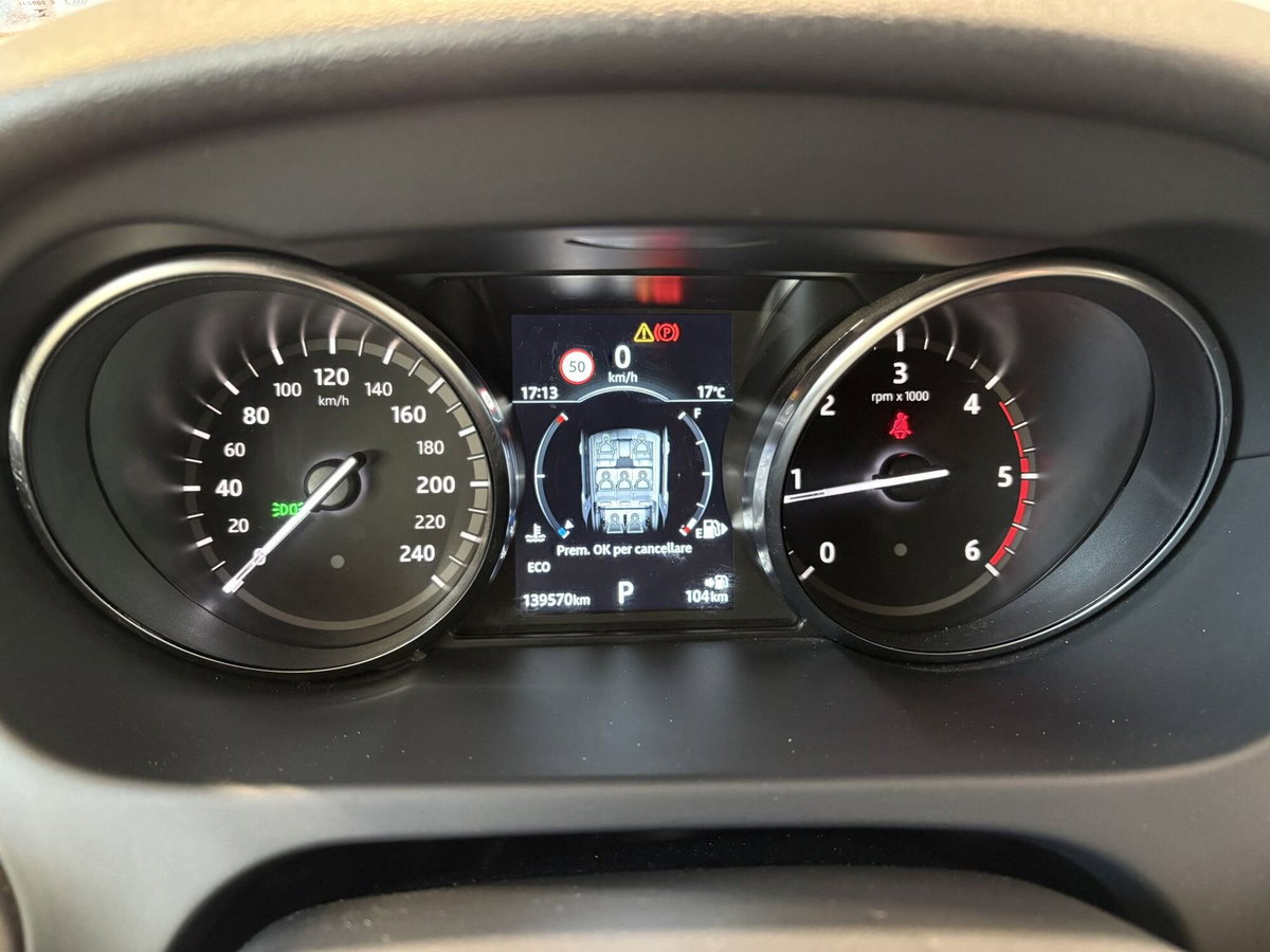 Land Rover Discovery Sport 2.0 TD4 150 CV Pure (20)