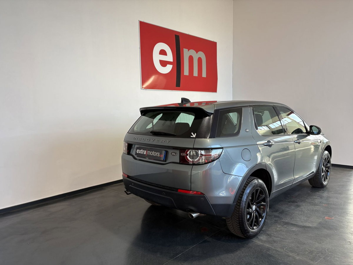 Land Rover Discovery Sport 2.0 TD4 150 CV Pure (5)