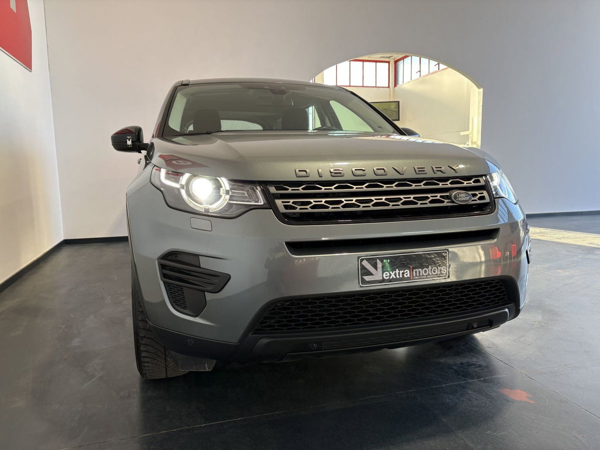 Land Rover Discovery Sport 2.0 TD4 150 CV Pure (9)