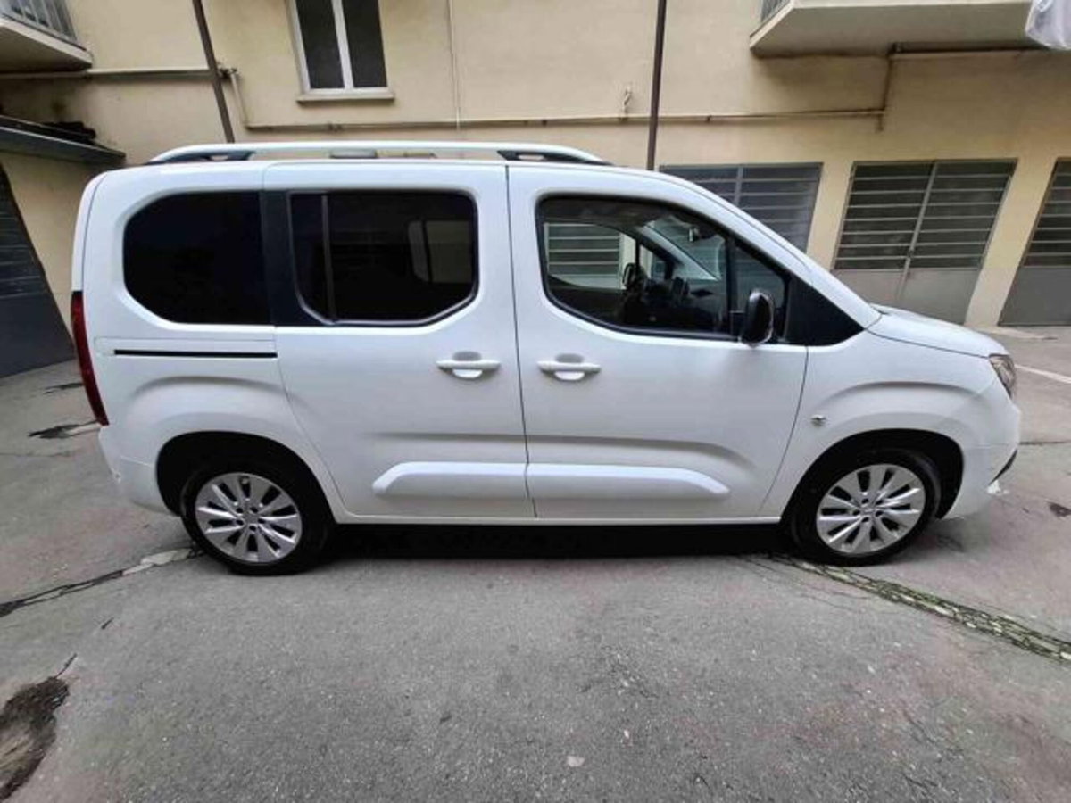 Opel Combo Life 1.5D 100 CV S&S Advance (4)