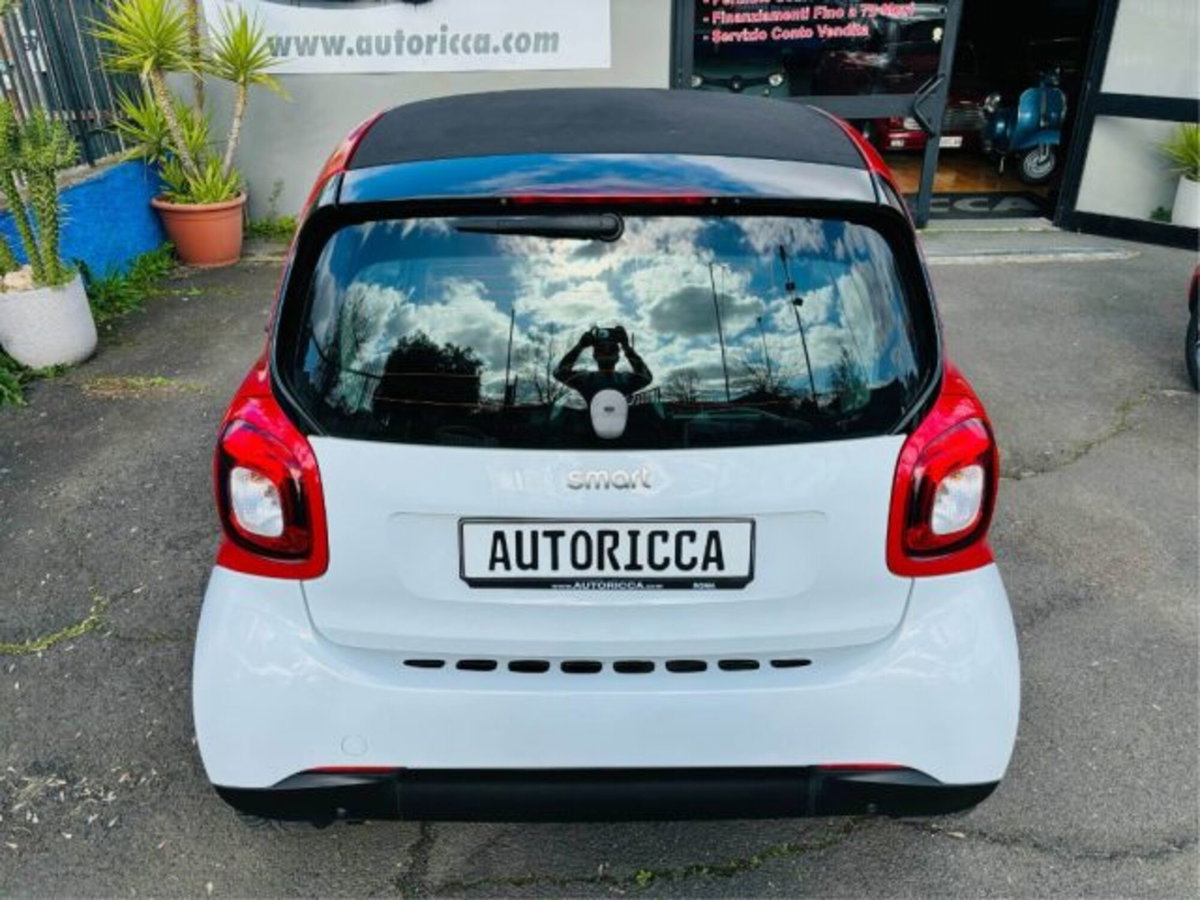 smart Fortwo 70 1.0 Urban (14)