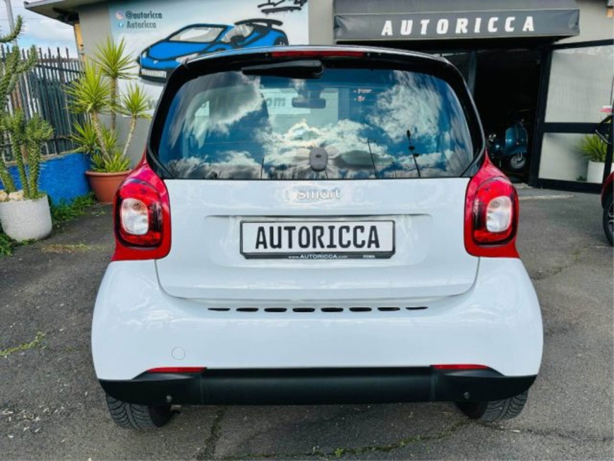 smart Fortwo 70 1.0 Urban (5)
