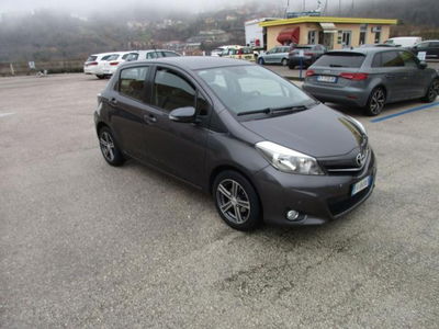 Toyota Yaris 1.D-4D 5 porte Lounge usata