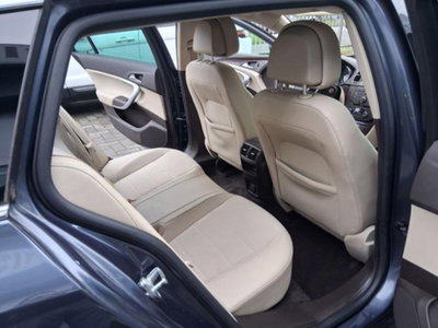 Opel Insignia Station Wagon CDTI 160CV Sports Cosmo (19)