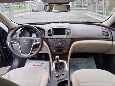 Opel Insignia Station Wagon CDTI 160CV Sports Cosmo (5)