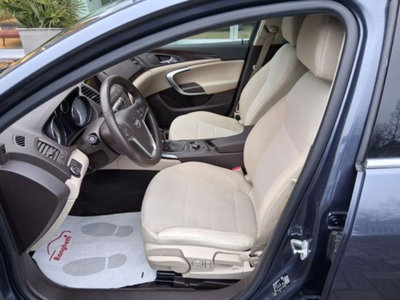 Opel Insignia Station Wagon CDTI 160CV Sports Cosmo (6)