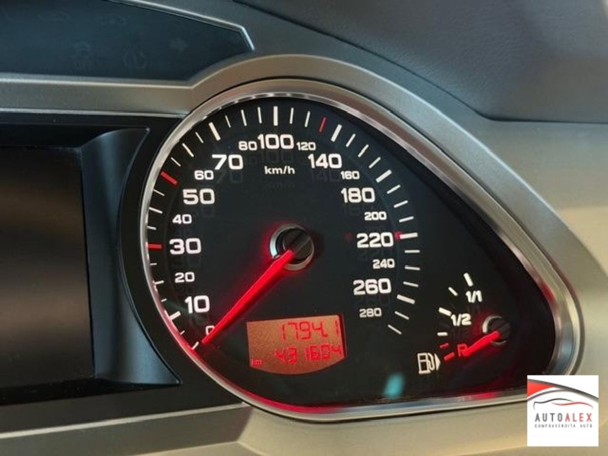 Audi A6 Avant 3.0 V6 TDI 240 CV F.AP. quattro tiptronic (20)