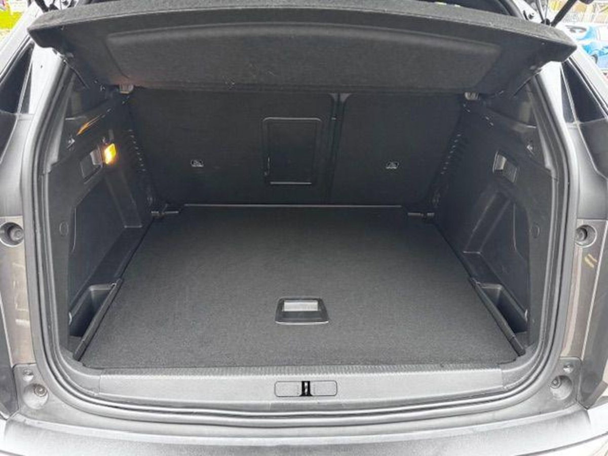 Peugeot 3008 BlueHDi 130 S&S EAT8 Allure Pack (5)