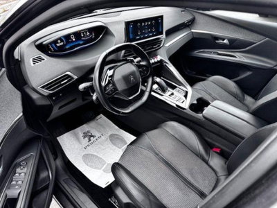 Peugeot 3008 BlueHDi 130 S&S EAT8 Allure Pack (6)