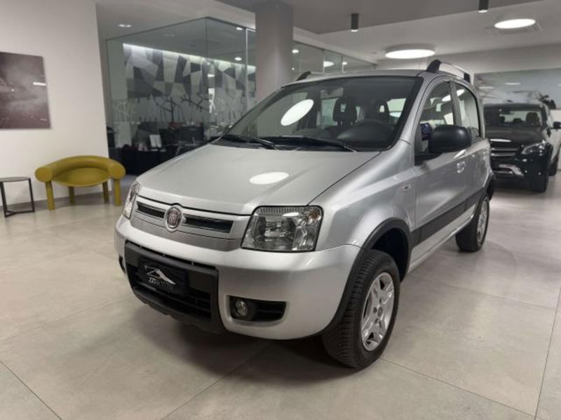 Fiat Panda 1.3 MJT 16V DPF 4x4 Climbing