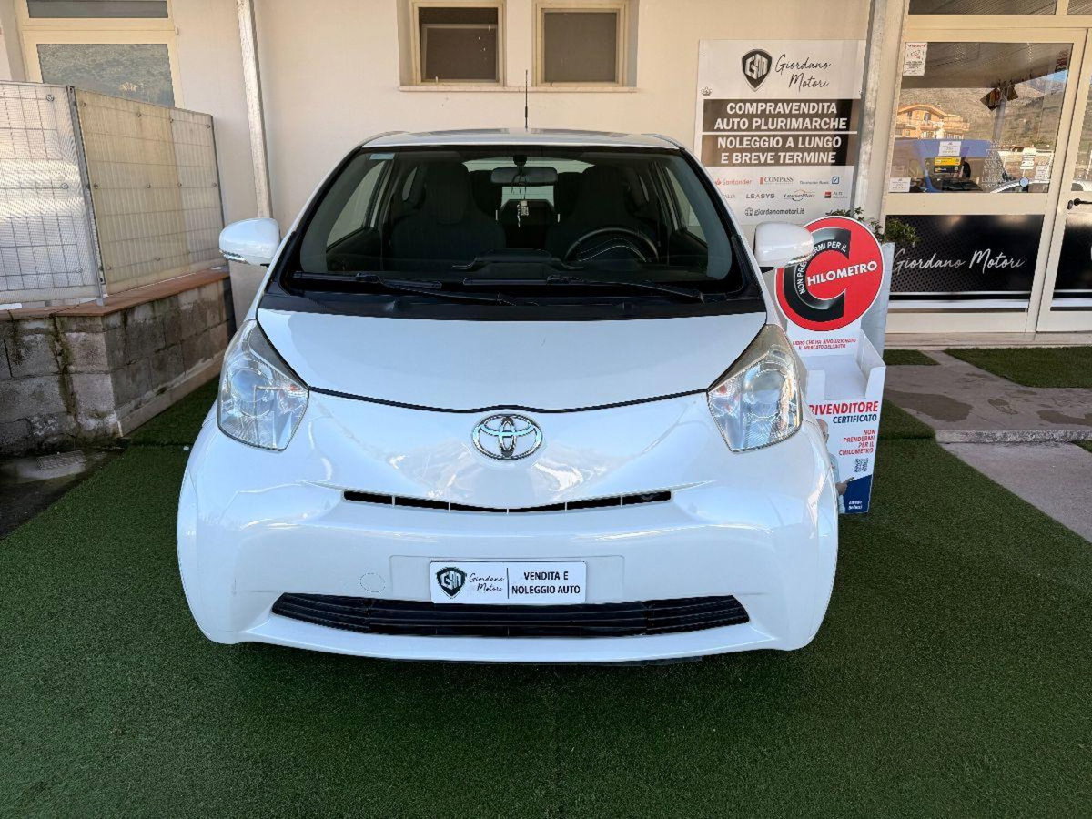Toyota iQ 1.0 Sol (2)