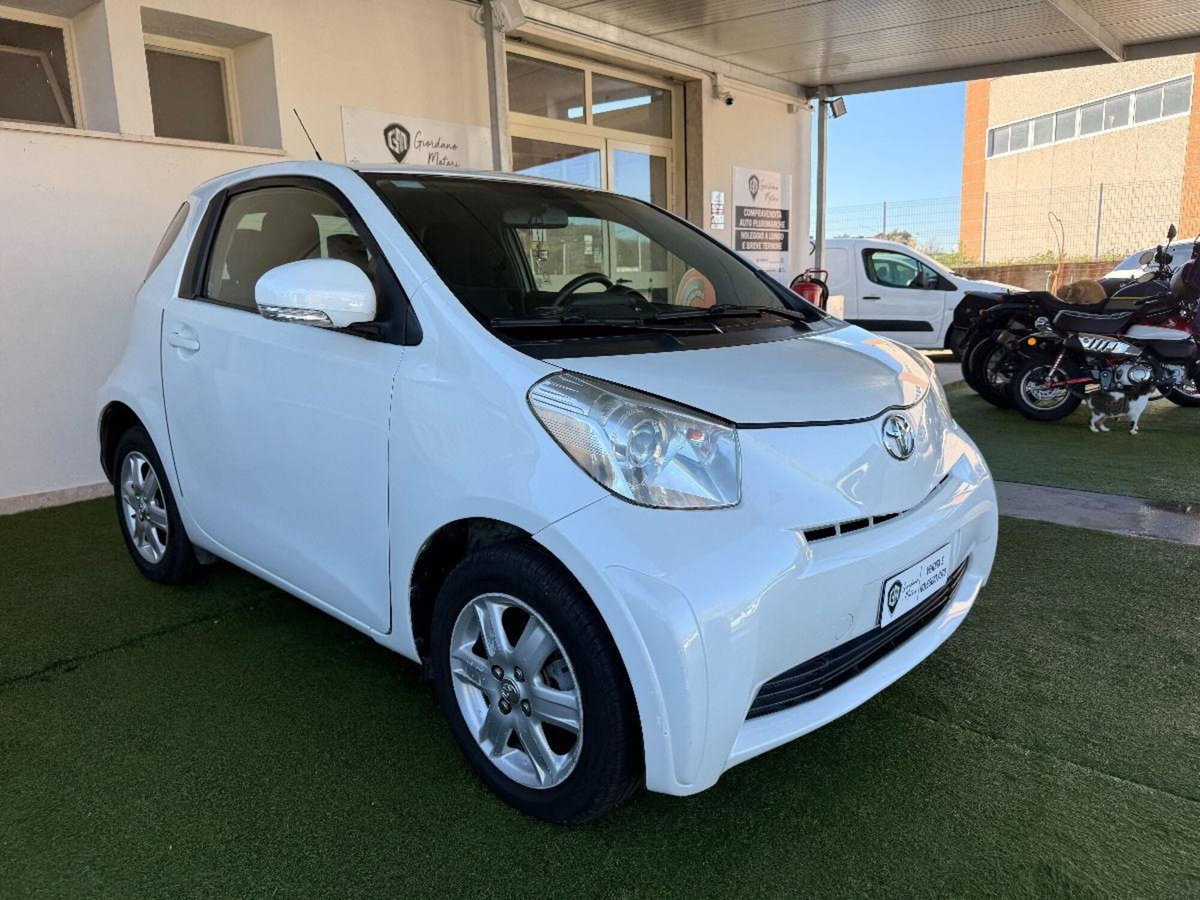 Toyota iQ 1.0 Sol (3)