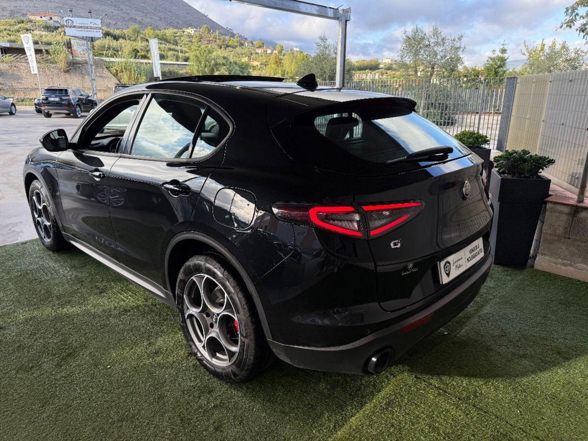 Alfa Romeo Stelvio 2.2 t Veloce Q4 210cv auto (4)