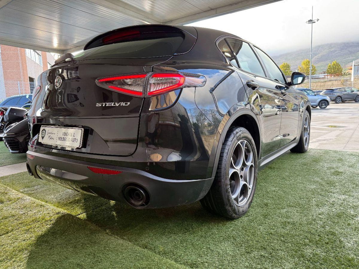 Alfa Romeo Stelvio 2.2 t Veloce Q4 210cv auto (6)