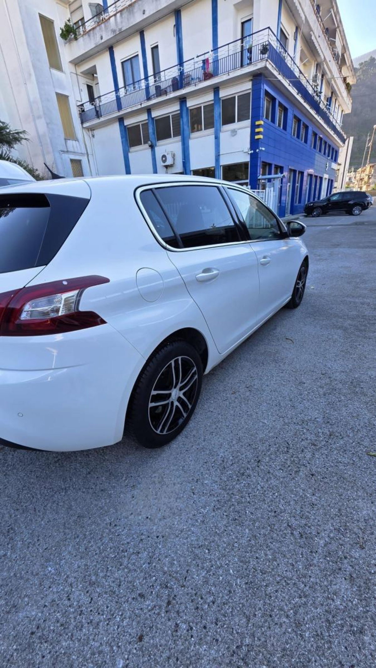 Peugeot 308 BlueHDi 120 S&S Allure (5)