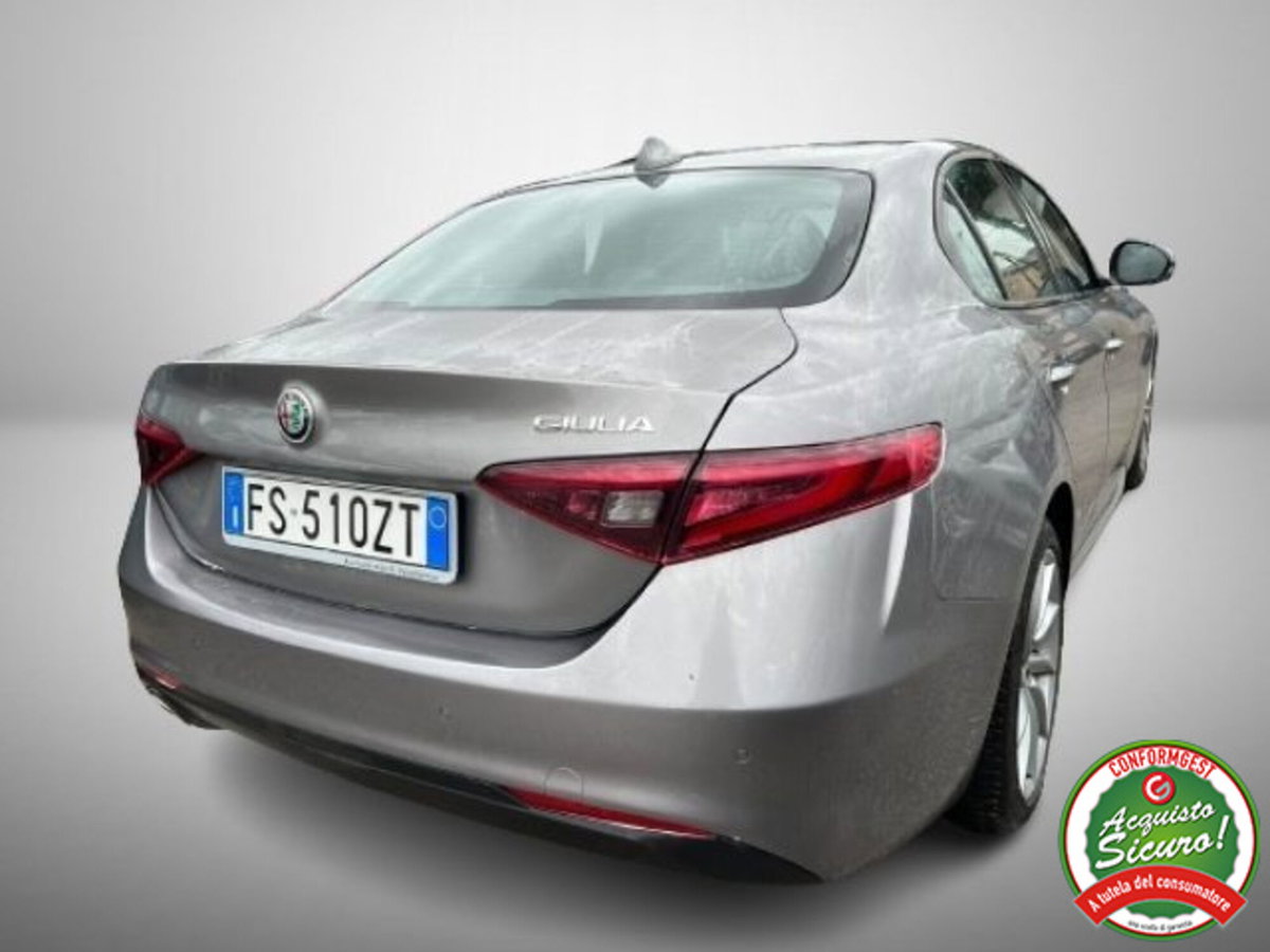 Alfa Romeo Giulia 2.2 Turbodiesel 160 CV AT8 Super (3)