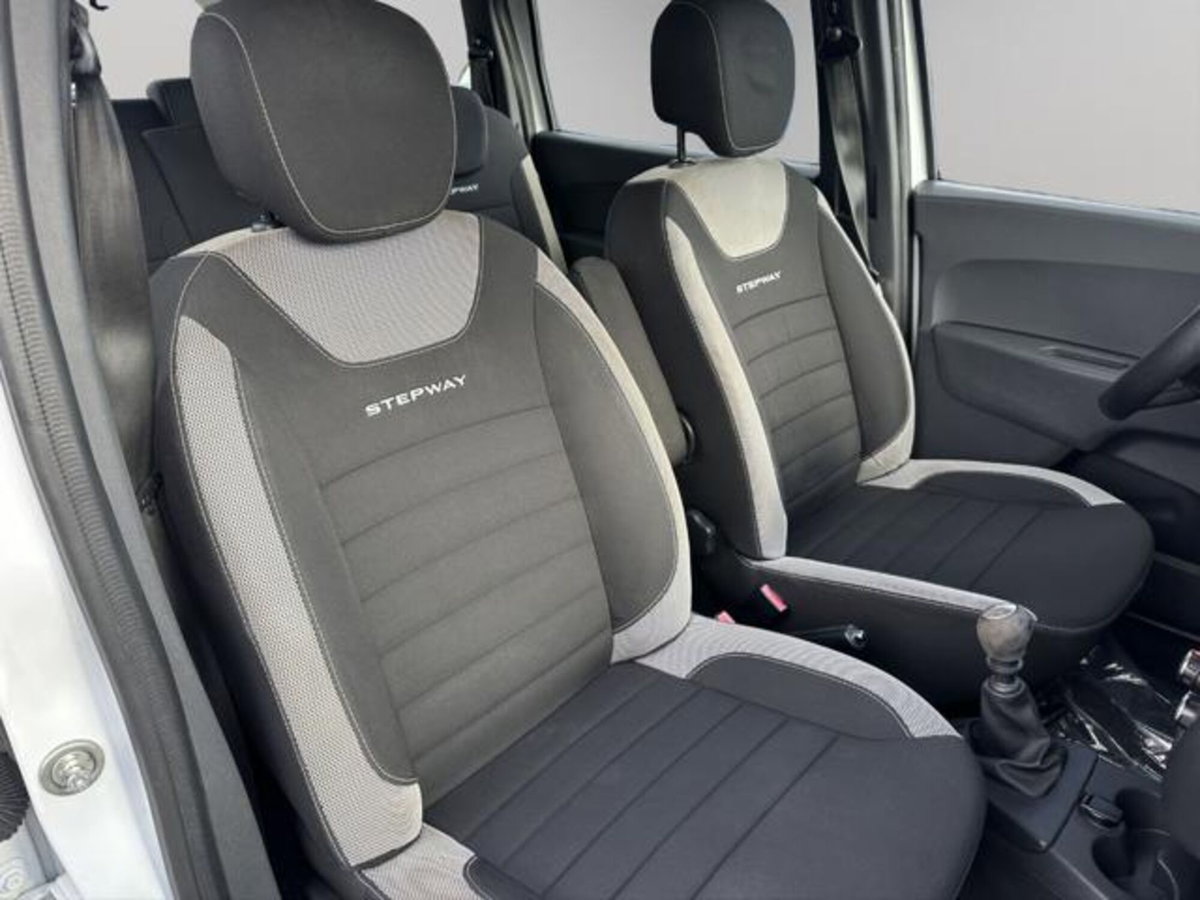 Dacia Lodgy Stepway 1.5 Blue dCi 8V 115CV 7 posti (15)