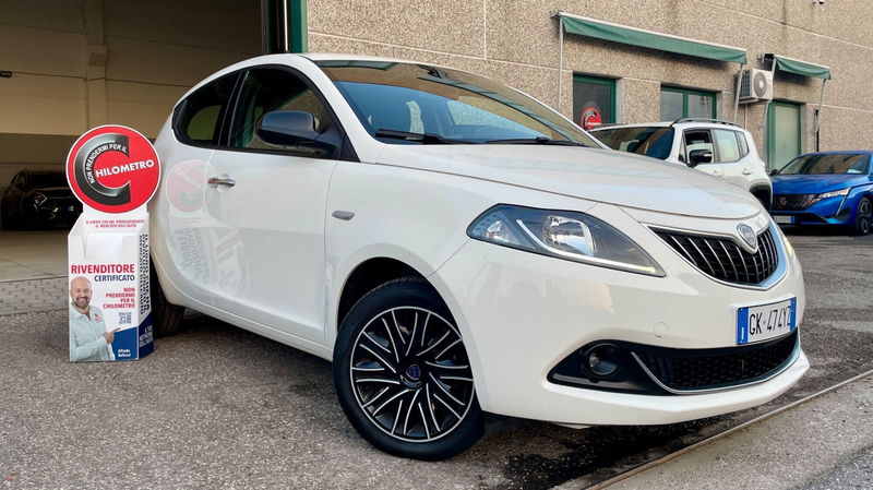 Lancia Ypsilon 1.0 FireFly 5 porte S&S Hybrid Ecochic A. Ferretti