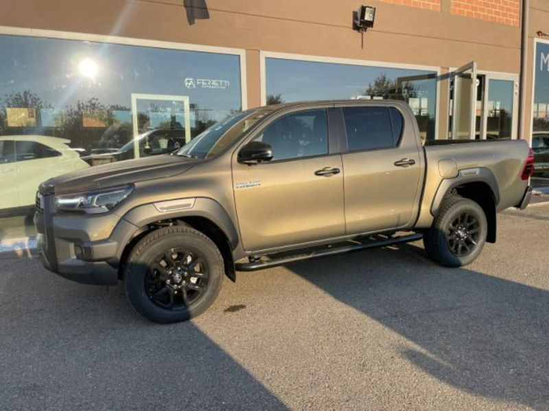 Toyota Hilux 2.8 d-4d 48V double cab Invincible auto