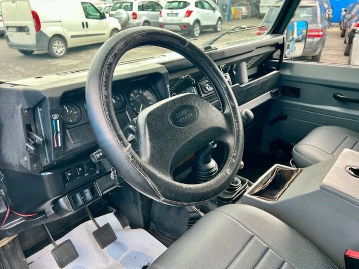 Land Rover Defender 110 2.5 Td5 cat CrewCab S (13)