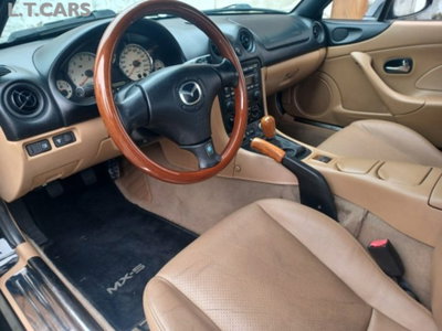 Mazda MX-5 1.6i 16V cat (8)