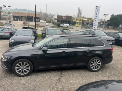 Volkswagen Passat Variant 2.0 TDI DSG Business BlueMotion Tech (4)