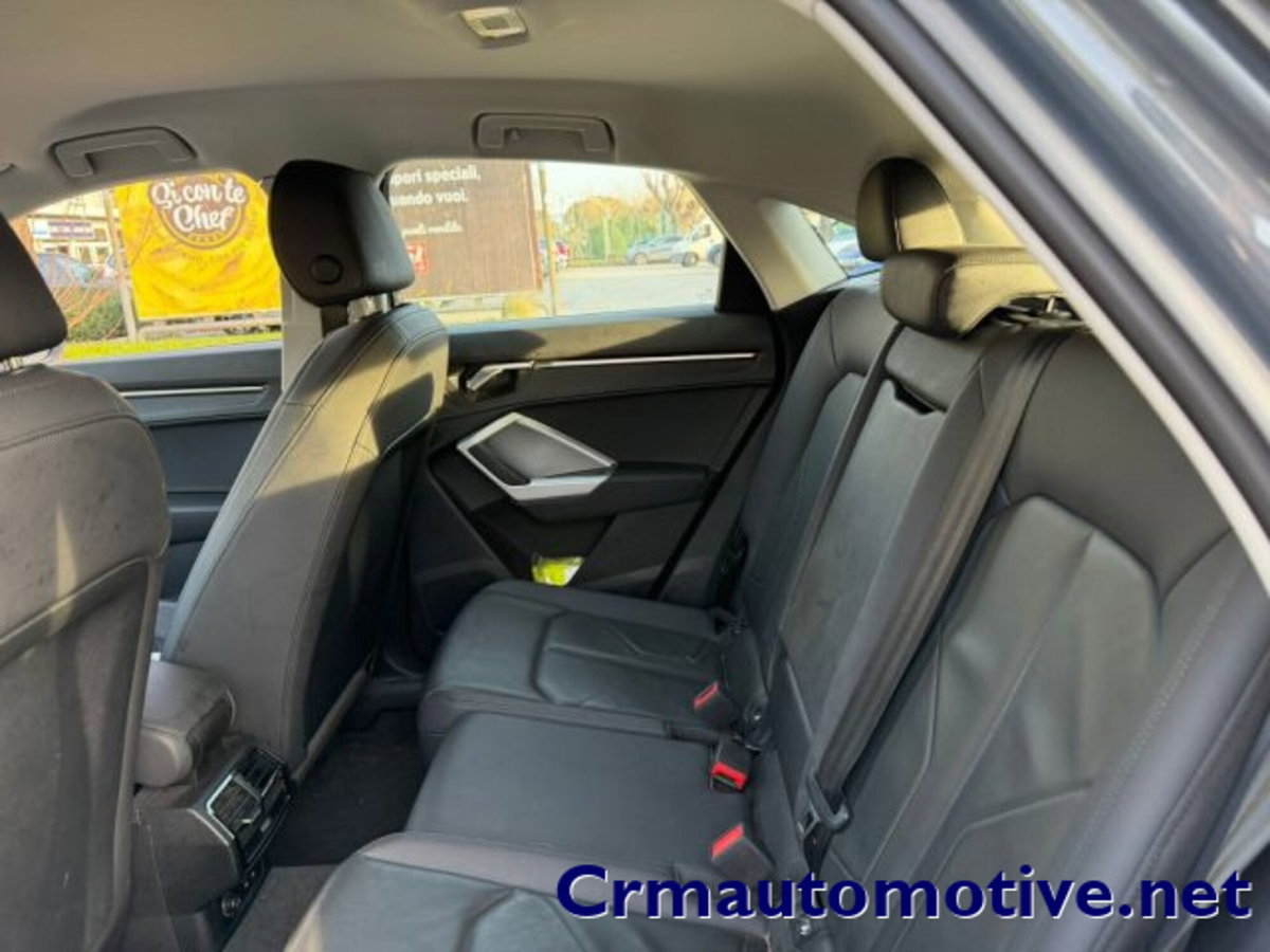 Audi Q3 Sportback 45 TFSI e S tronic Business Plus (6)