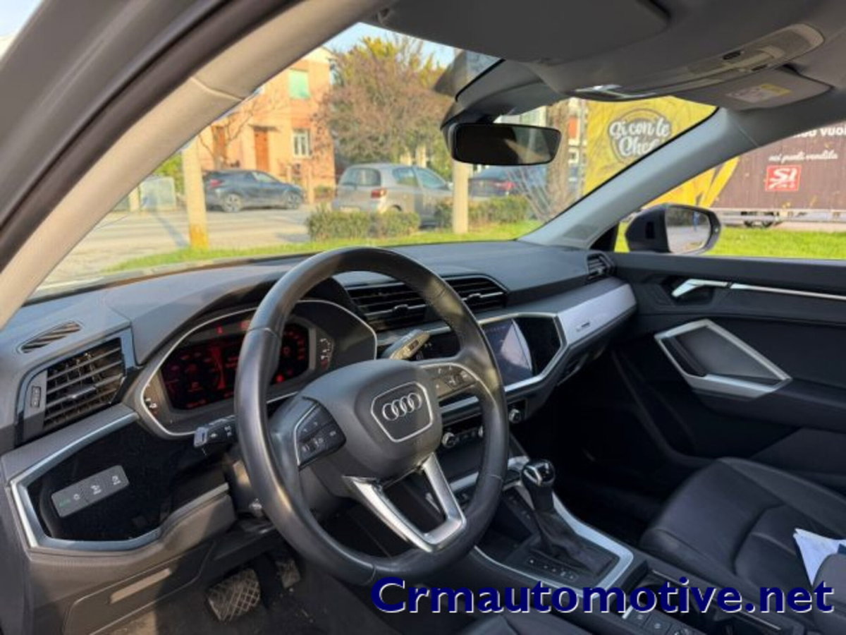 Audi Q3 Sportback 45 TFSI e S tronic Business Plus (7)