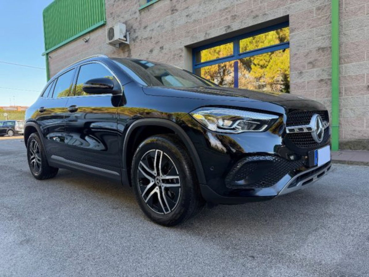 Mercedes-Benz GLA SUV 180 Automatic Sport