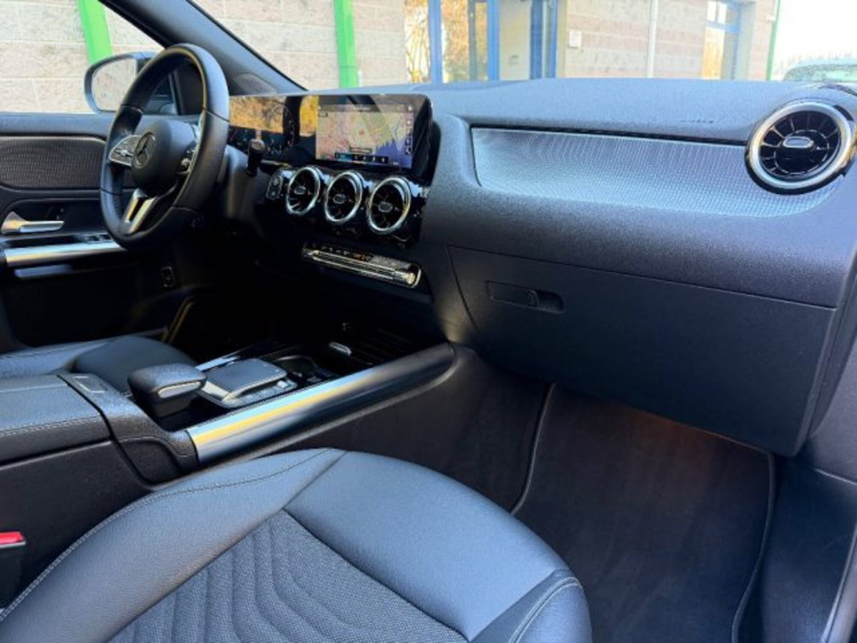 Mercedes-Benz GLA SUV 180 Automatic Sport (14)