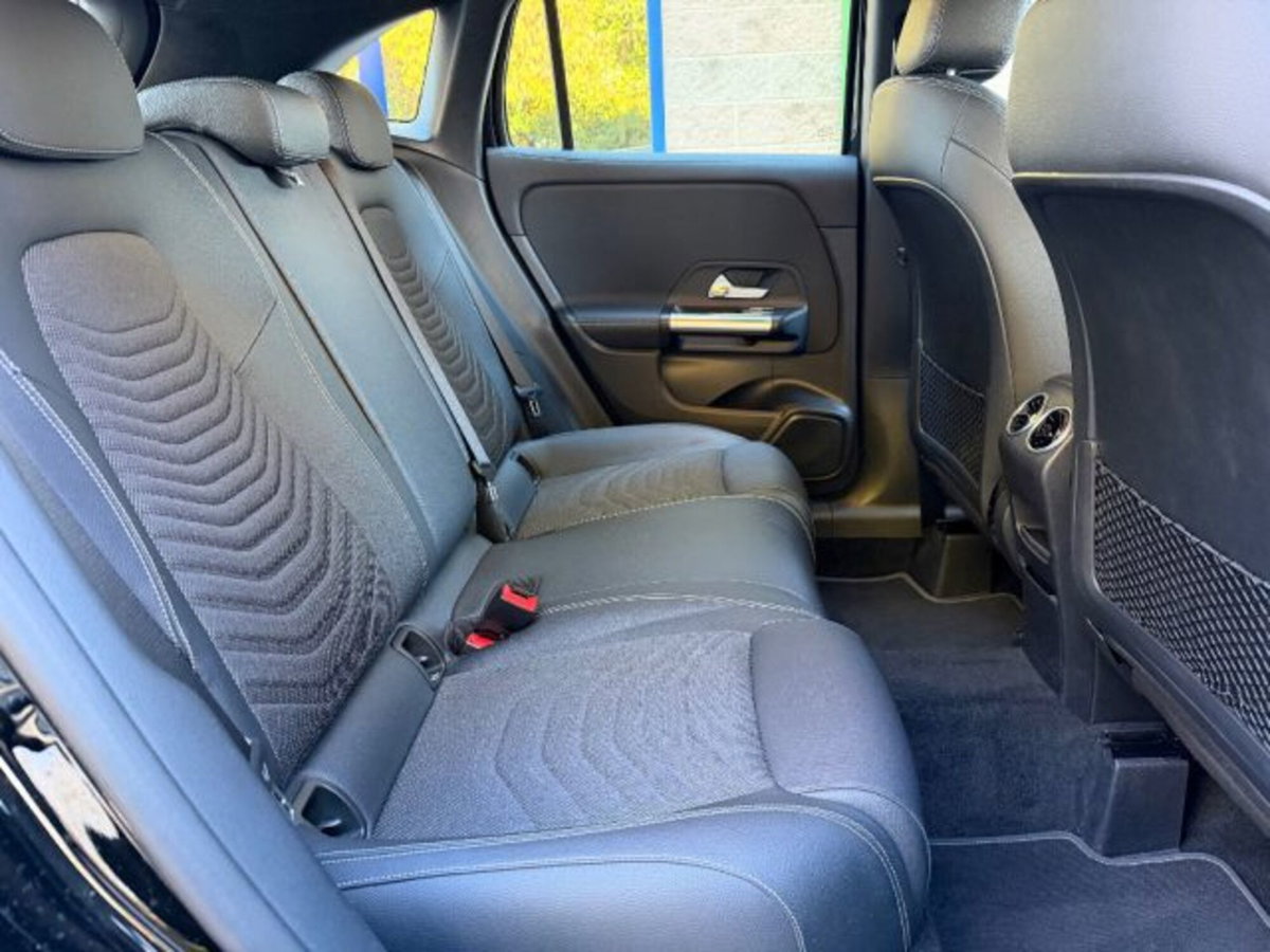 Mercedes-Benz GLA SUV 180 Automatic Sport (18)