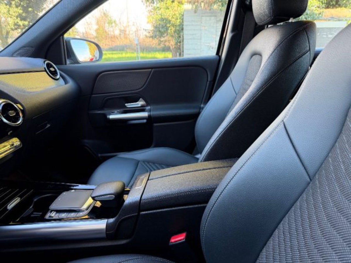 Mercedes-Benz GLA SUV 180 Automatic Sport (19)