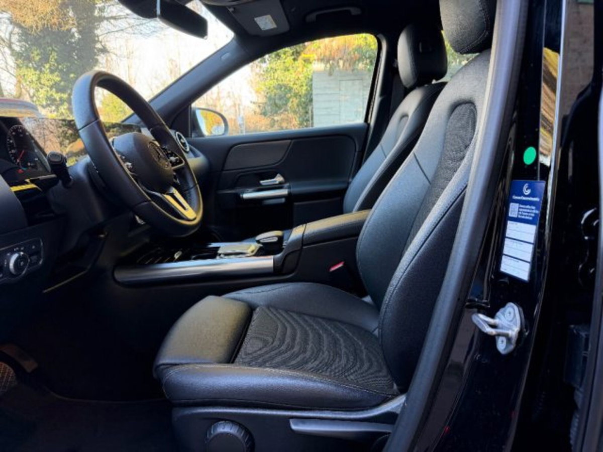 Mercedes-Benz GLA SUV 180 Automatic Sport (20)