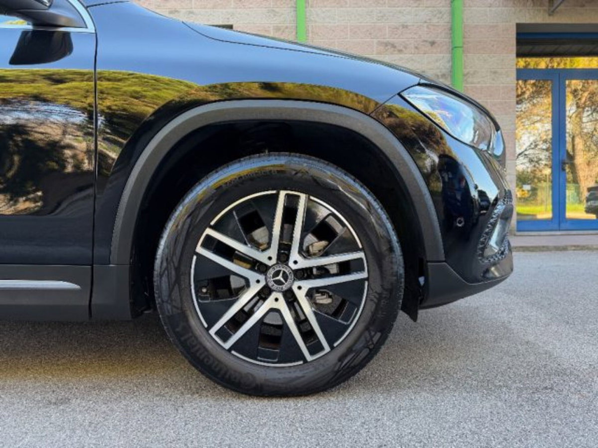 Mercedes-Benz GLA SUV 180 Automatic Sport (3)