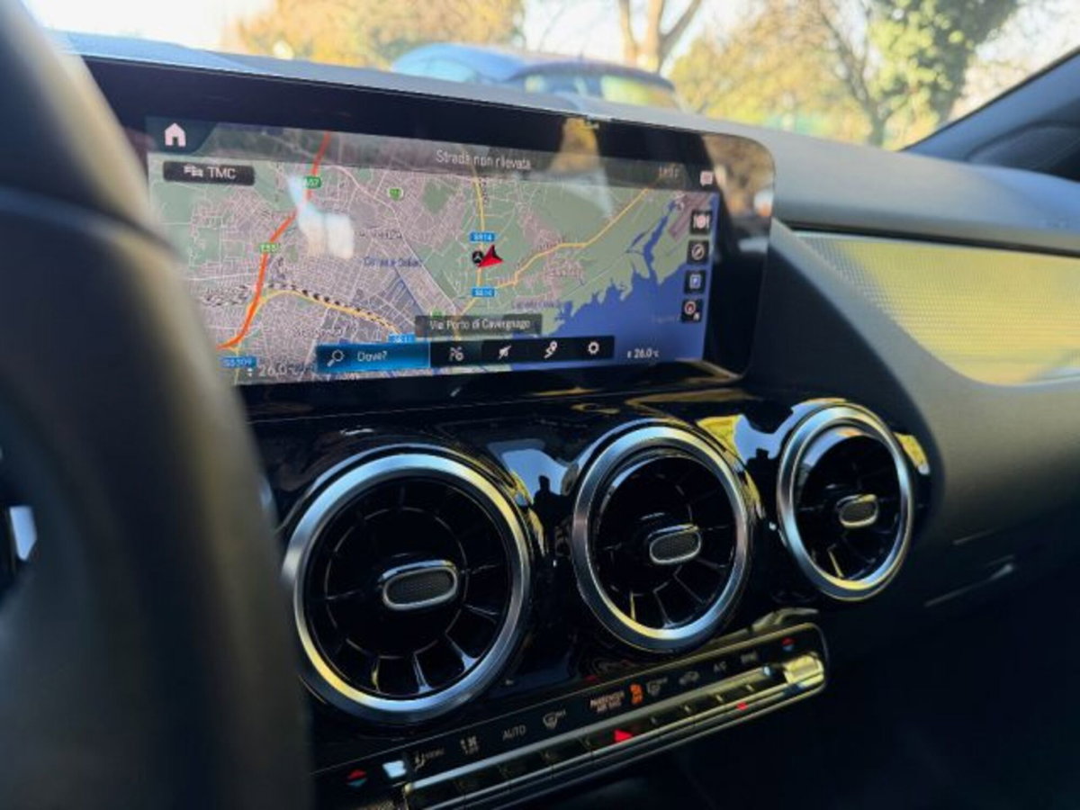 Mercedes-Benz GLA SUV 180 Automatic Sport (7)