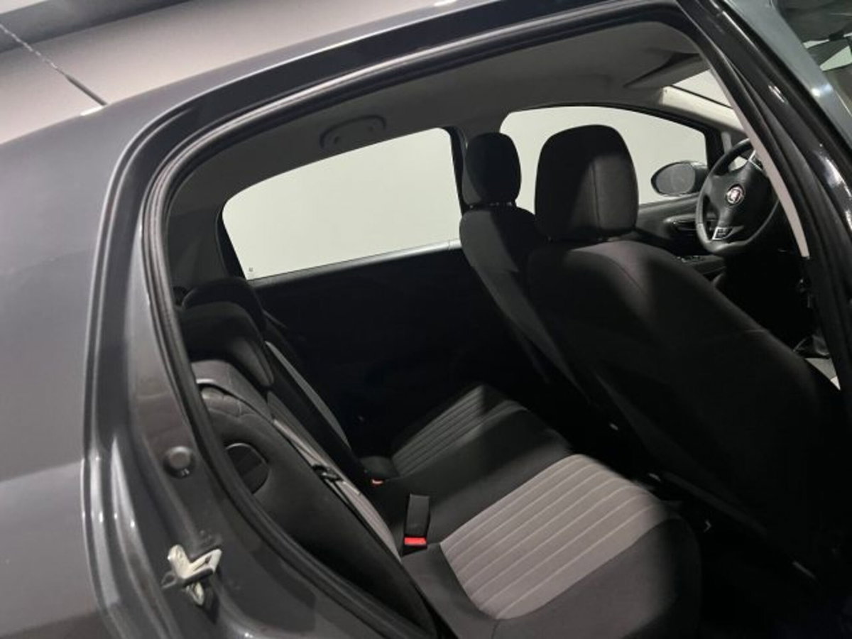 Fiat Punto 1.3 MJT II S&S 95 CV 5 porte Lounge (10)