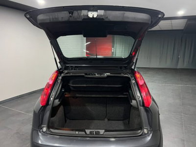 Fiat Punto 1.3 MJT II S&S 95 CV 5 porte Lounge (12)