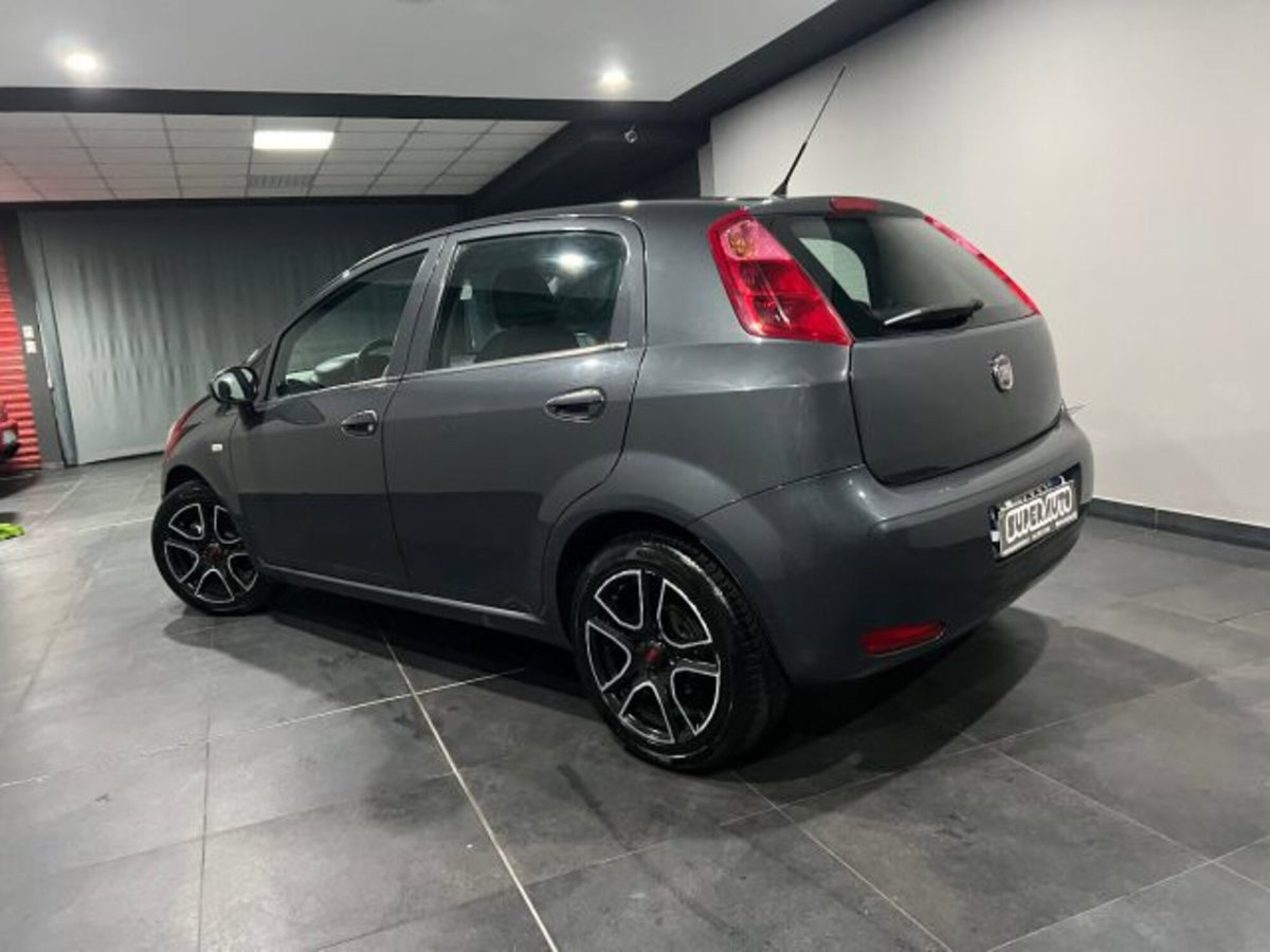 Fiat Punto 1.3 MJT II S&S 95 CV 5 porte Lounge (6)