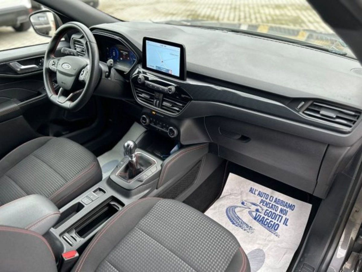 Ford Kuga 1.5 EcoBlue 120 CV 2WD ST-Line (19)