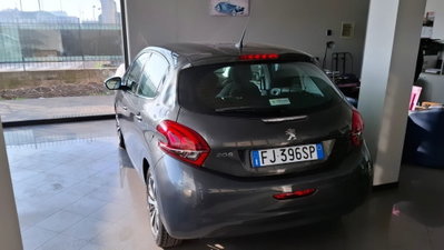 Peugeot 208 100 5 porte Allure (4)