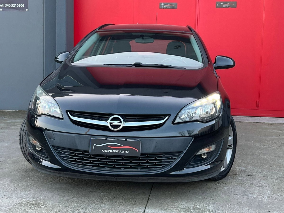 Opel Astra Station Wagon 1.7 CDTI 110CV Sports Cosmo (2)