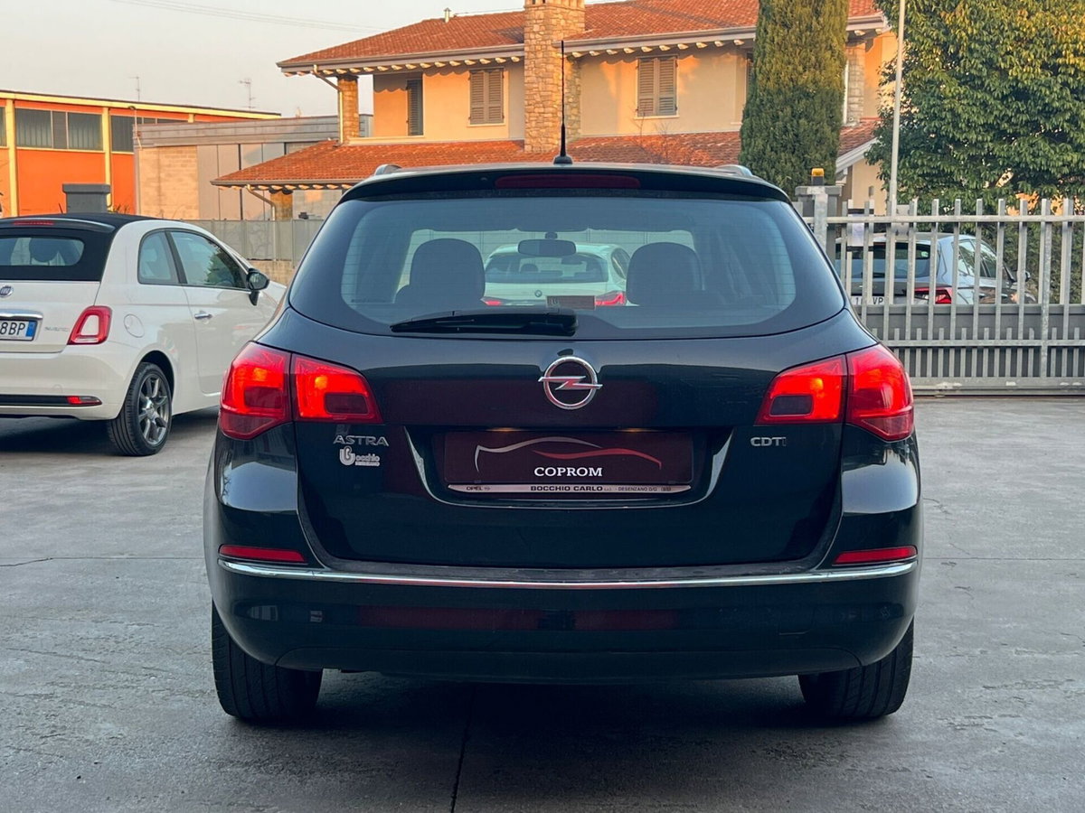 Opel Astra Station Wagon 1.7 CDTI 110CV Sports Cosmo (5)