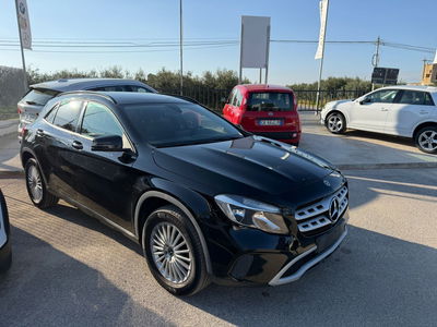 Mercedes-Benz GLA SUV 180 d Automatic Business usata