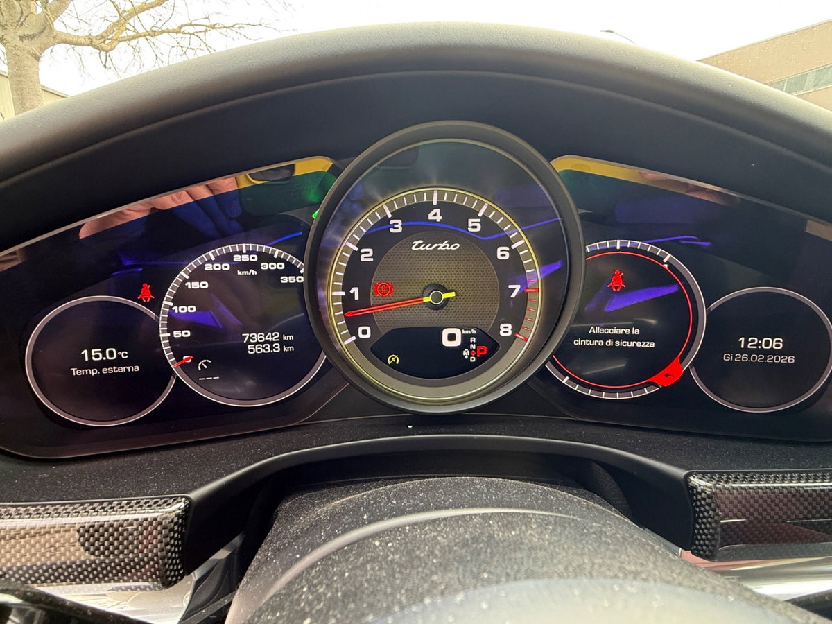 Porsche Panamera 4.0 Turbo Executive (16)