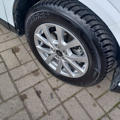Ford Tourneo Courier 1.0 EcoBoost 100 CV Titanium (2)