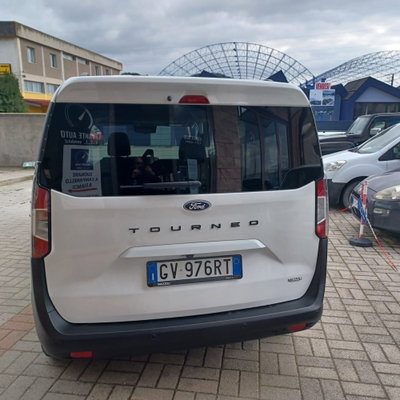 Ford Tourneo Courier 1.0 EcoBoost 100 CV Titanium (3)