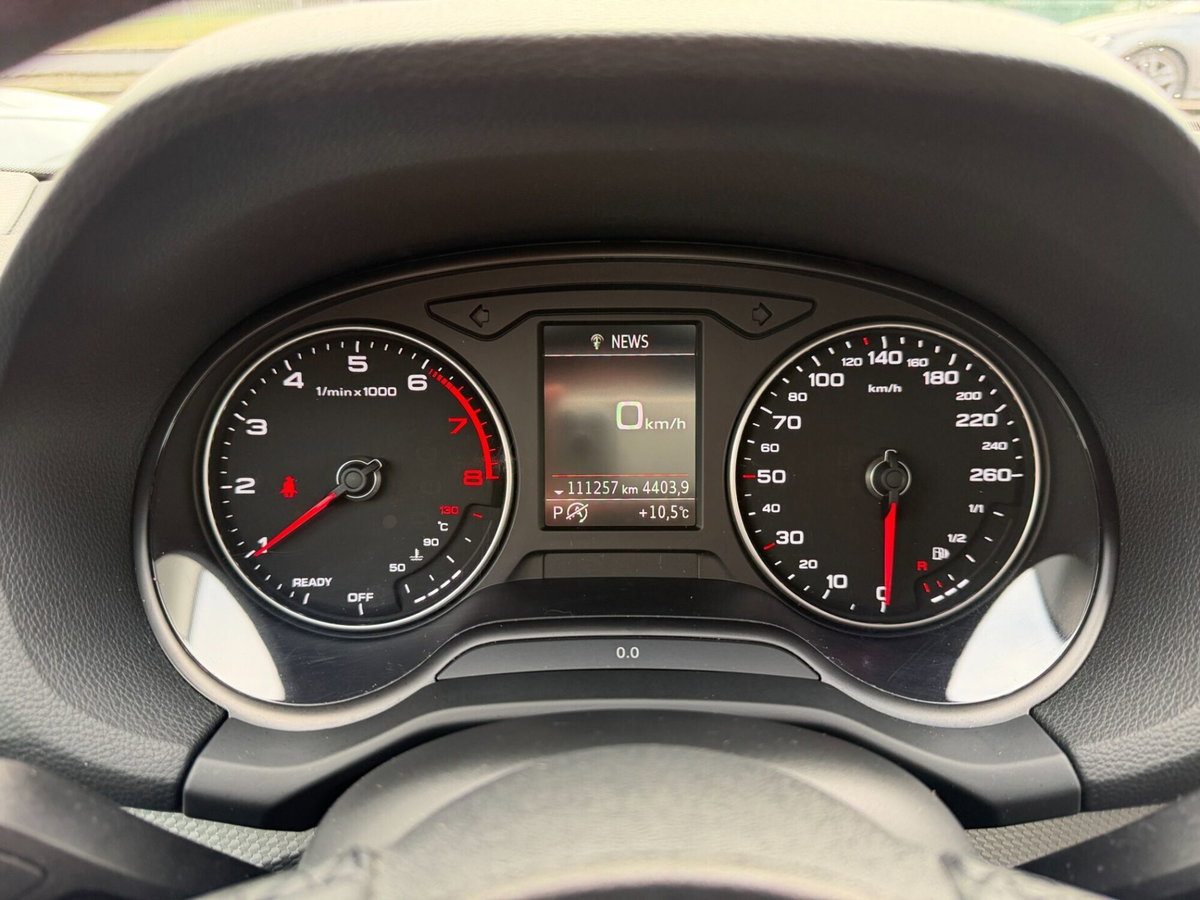 Audi Q2 Q2 35 TFSI S tronic Business (17)